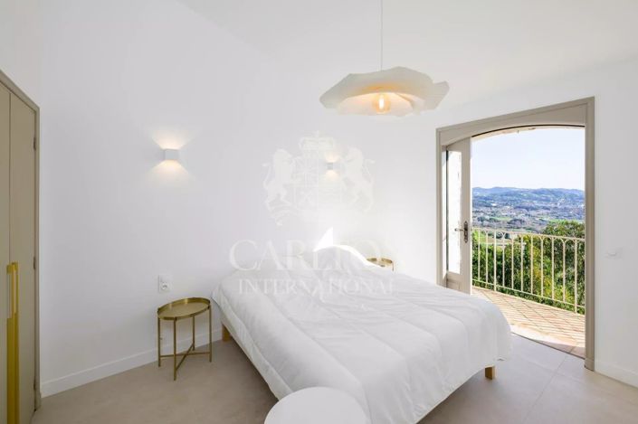 Image No.10-4 Bed House for sale