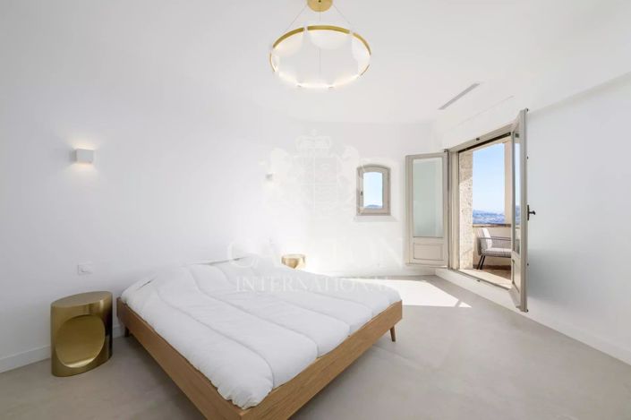 Image No.11-4 Bed House for sale