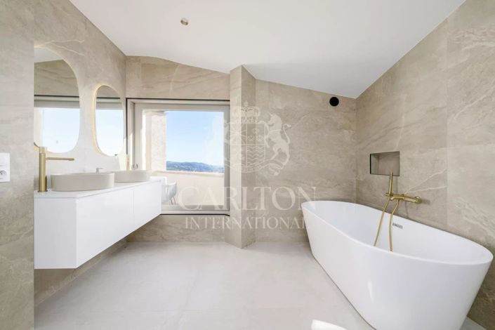 Image No.13-4 Bed House for sale