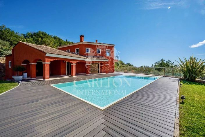 Image No.6-5 Bed House for sale