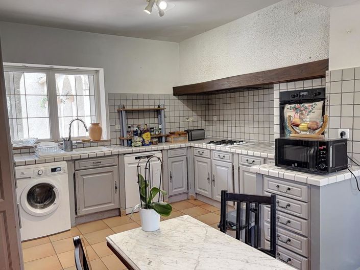 Image No.3-3 Bed House for sale