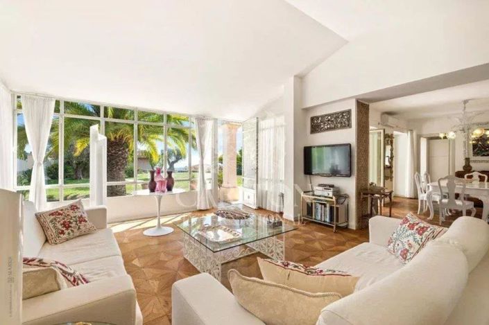 Image No.10-4 Bed House for sale