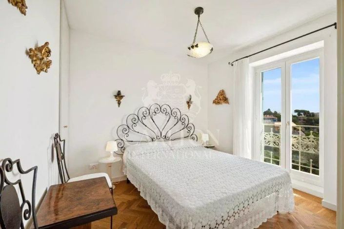 Image No.15-4 Bed House for sale