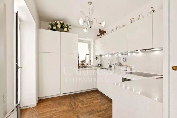 Image No.25-4 Bed House for sale