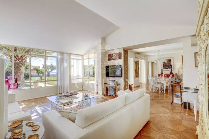 Image No.3-4 Bed House for sale