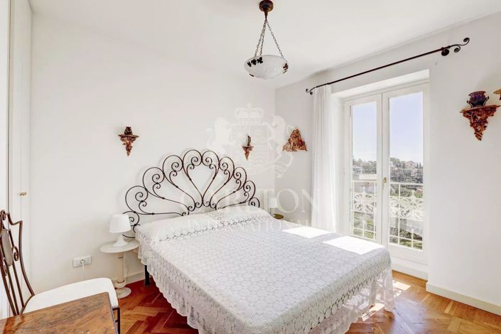 Image No.9-4 Bed House for sale