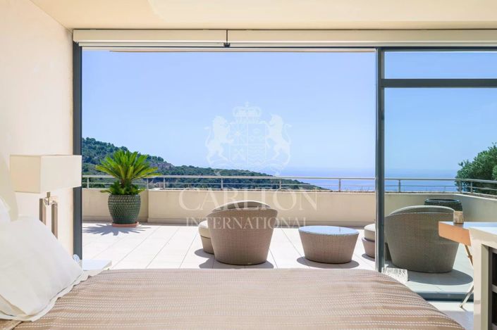 Image No.12-8 Bed House for sale