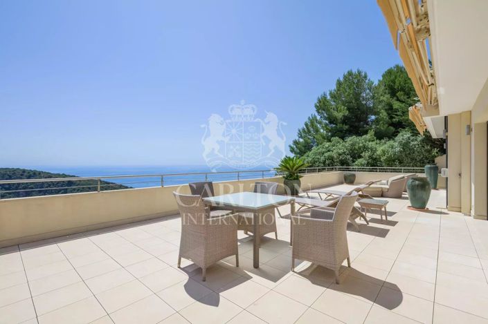 Image No.9-8 Bed House for sale