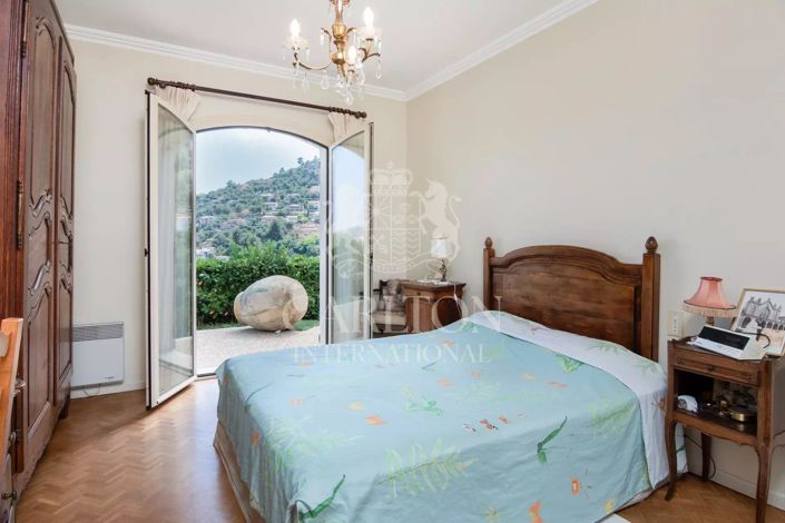 Image No.10-3 Bed House for sale