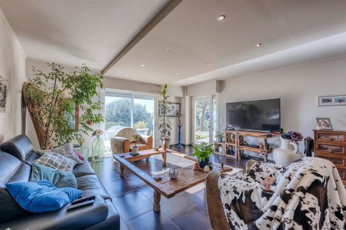 Image No.16-4 Bed House for sale