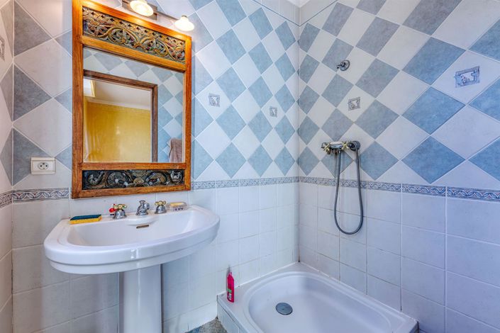 Image No.33-4 Bed House for sale