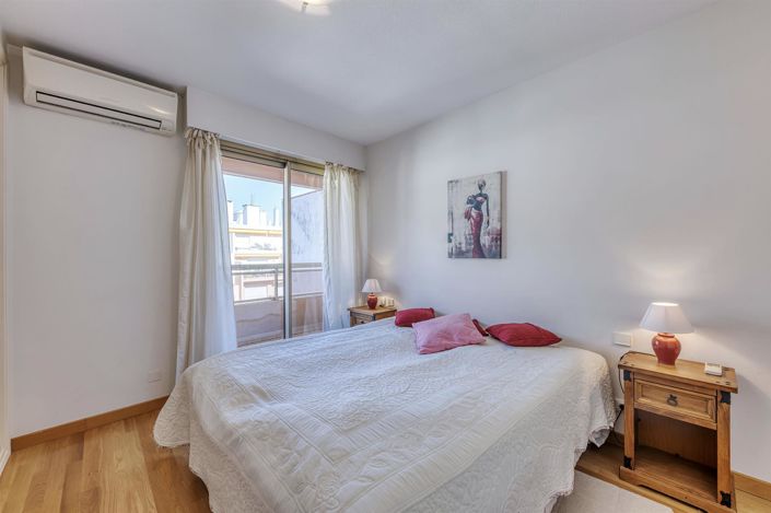 Image No.10-2 Bed Property for sale