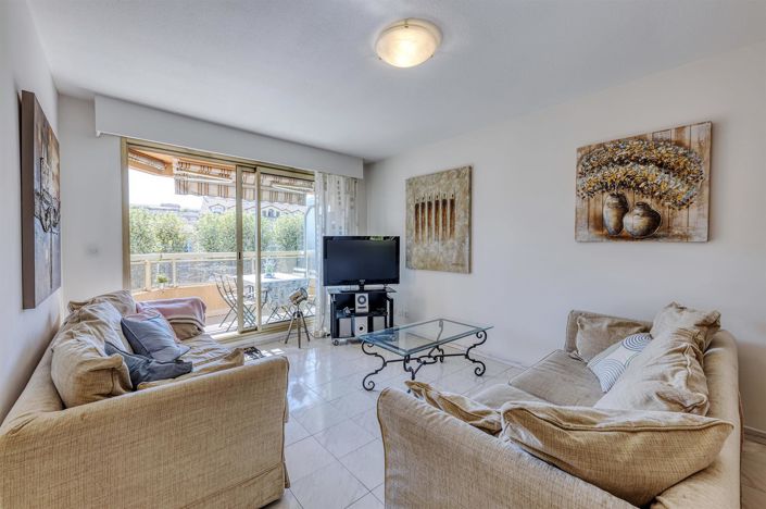 Image No.3-2 Bed Property for sale