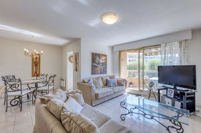 Image No.5-2 Bed Property for sale