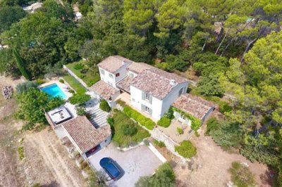 5 Bed House for sale