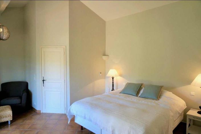 Image No.11-5 Bed House for sale