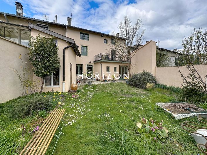 Image No.1-4 Bed House for sale