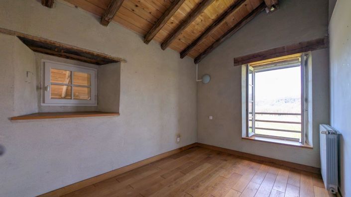 Image No.29-10 Bed House for sale