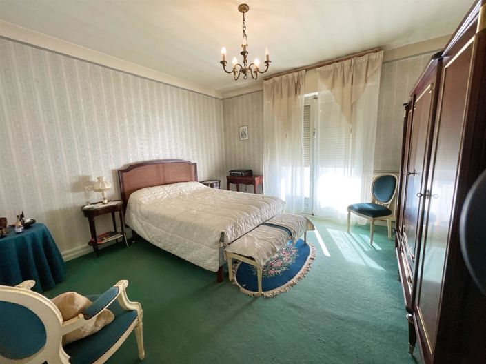 Image No.13-7 Bed House for sale