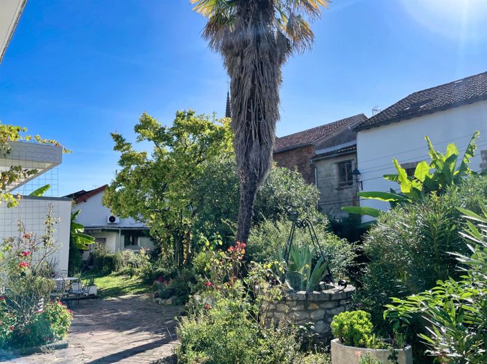 Image No.21-7 Bed House for sale