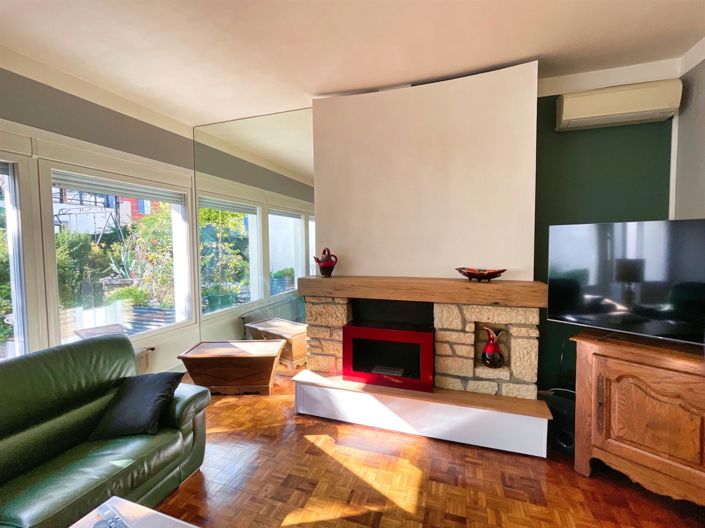 Image No.5-7 Bed House for sale