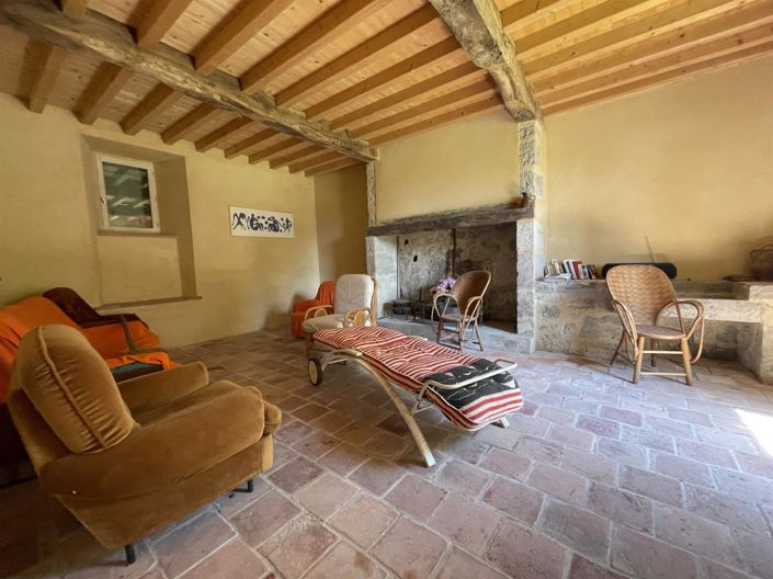 Image No.3-6 Bed House for sale