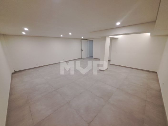 Image No.15-4 Bed House for sale