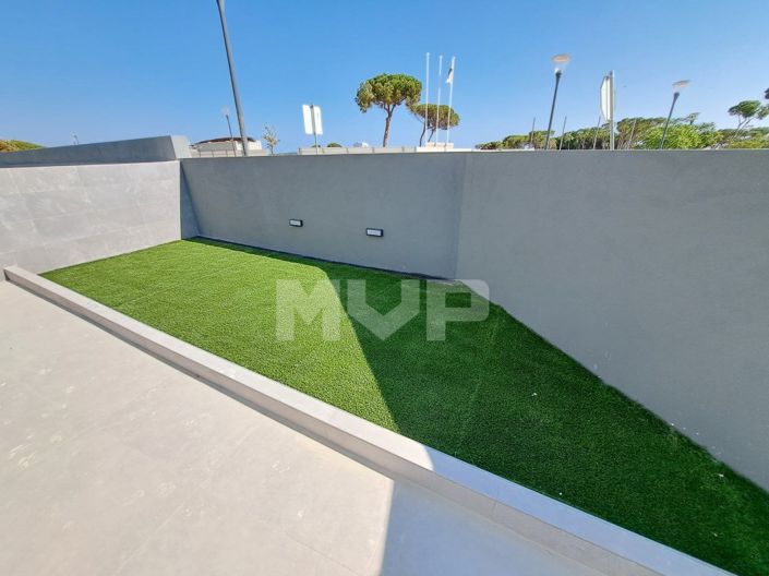 Image No.36-4 Bed House for sale