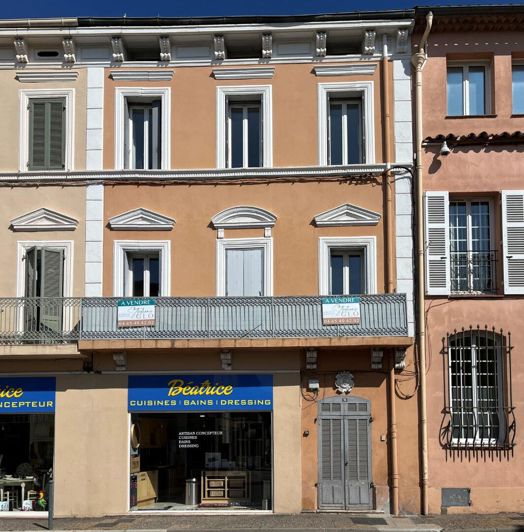 Image No.1-Maison à vendre à Cogolin