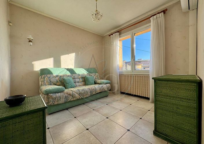 Image No.11-3 Bed House for sale