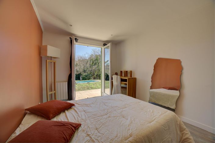 Image No.11-4 Bed House for sale