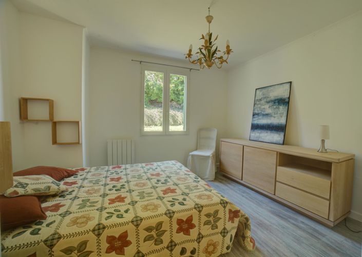 Image No.15-4 Bed House for sale