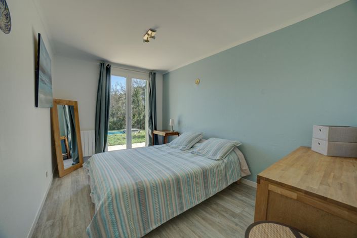 Image No.16-4 Bed House for sale