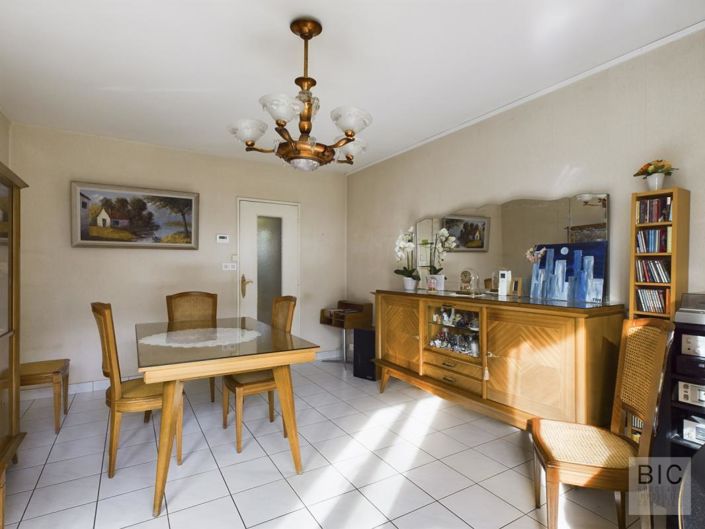 Image No.1-3 Bed Apartment for sale