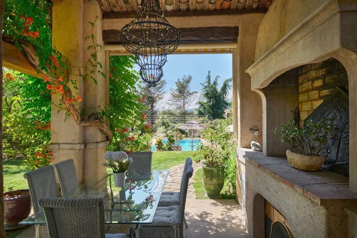 Image No.14-6 Bed House for sale