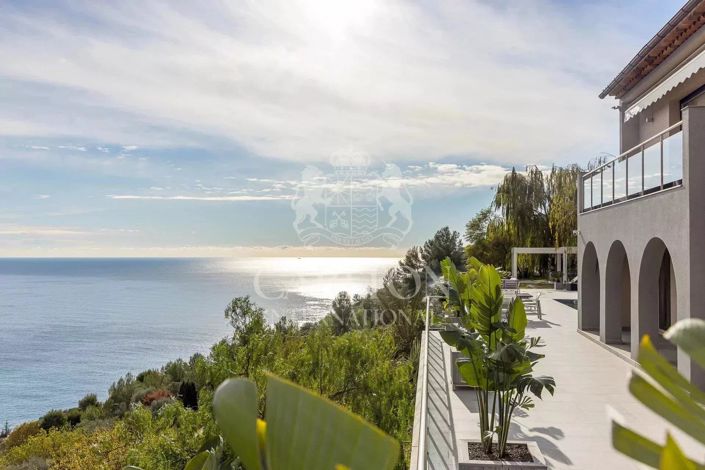 Image No.2-5 Bed House for sale