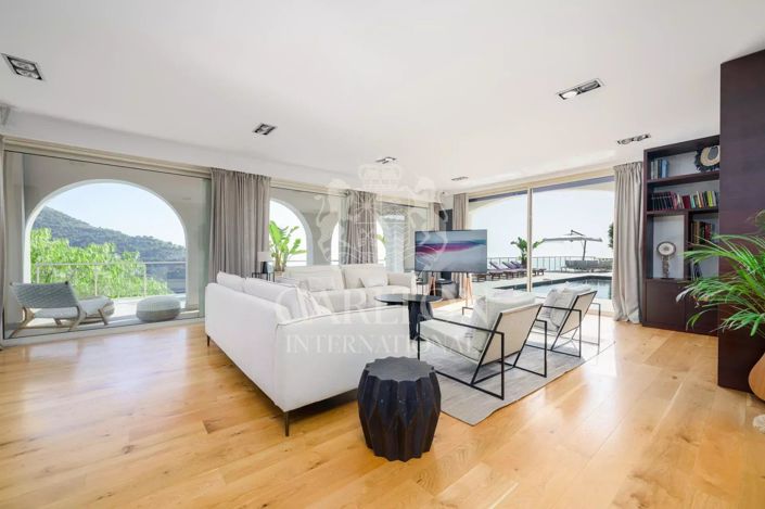 Image No.3-5 Bed House for sale