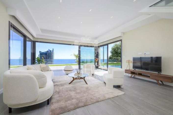 Image No.6-4 Bed House for sale