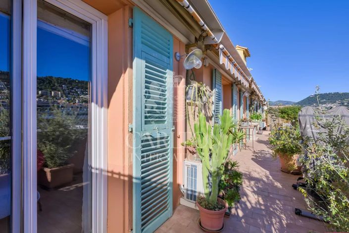 Image No.10-5 Bed Property for sale