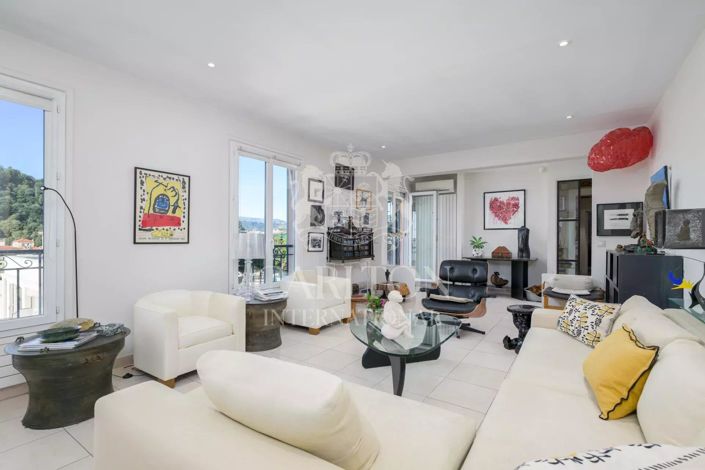 Image No.8-5 Bed Property for sale