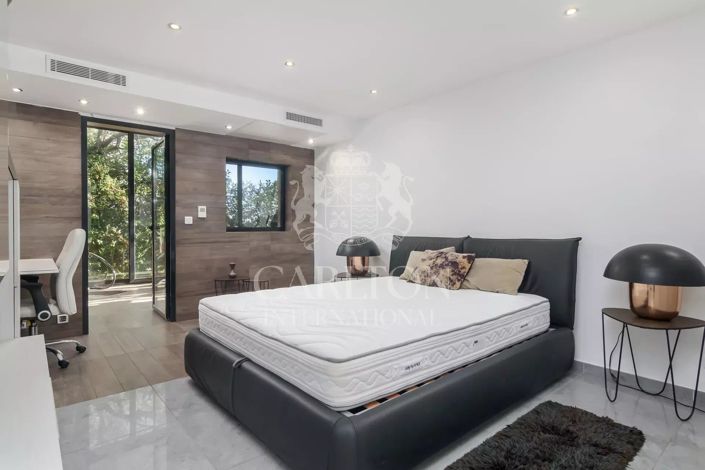 Image No.16-4 Bed House for sale