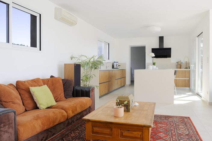 Image No.12-4 Bed House for sale