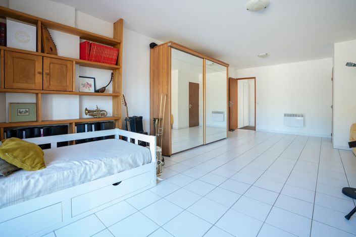 Image No.29-4 Bed House for sale