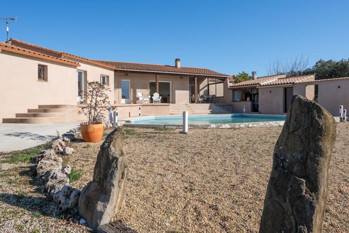 Image No.30-4 Bed House for sale