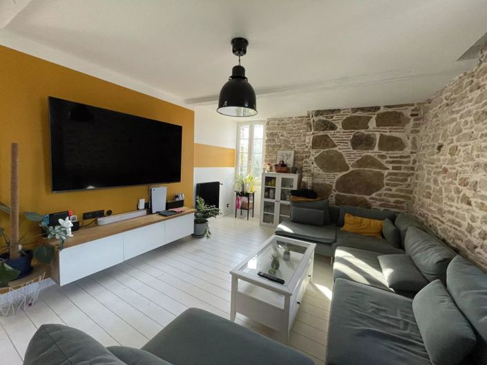 Image No.3-4 Bed House for sale