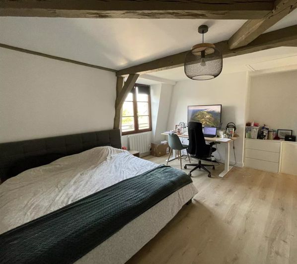 Image No.8-4 Bed House for sale