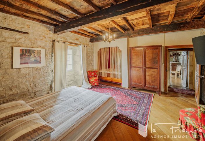 Image No.11-8 Bed House for sale