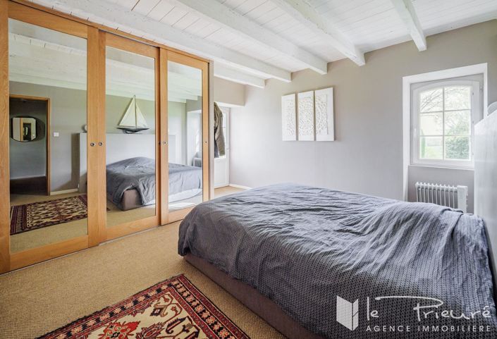 Image No.17-8 Bed House for sale