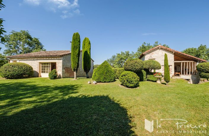 Image No.3-8 Bed House for sale