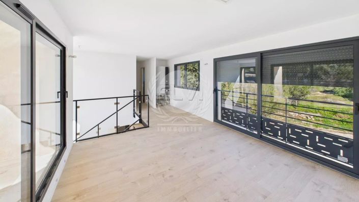 Image No.7-House for sale